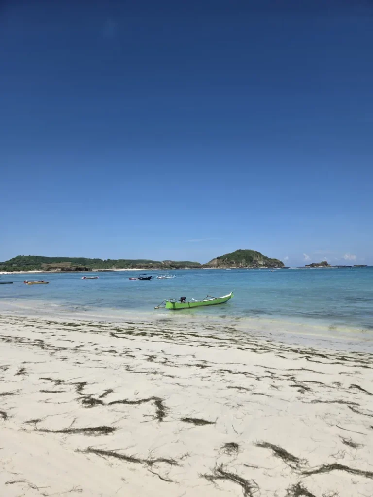 Pantai Tanjung Aan bezoeken